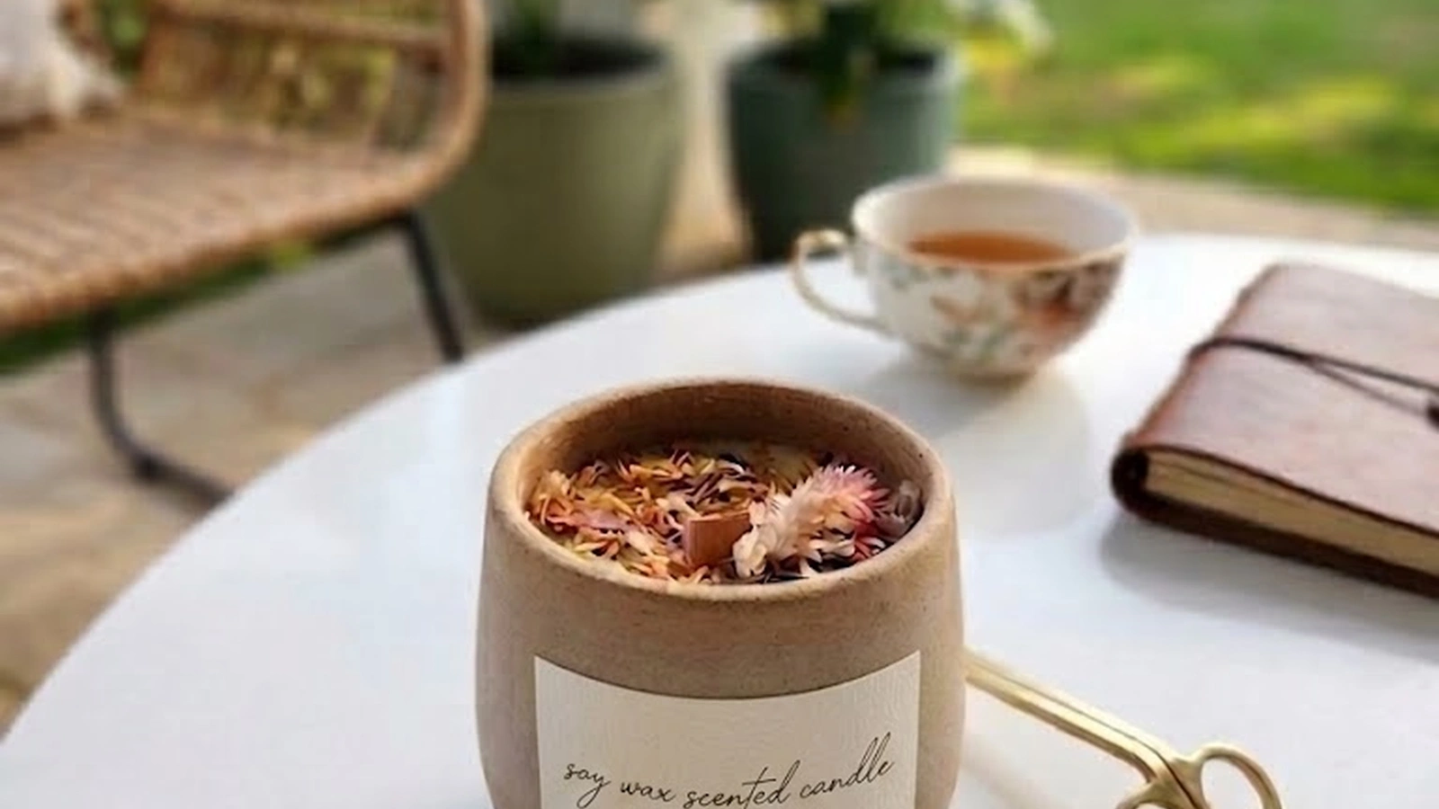 Soy wax candle made with natural plant-based wax for sustainable home fragrance